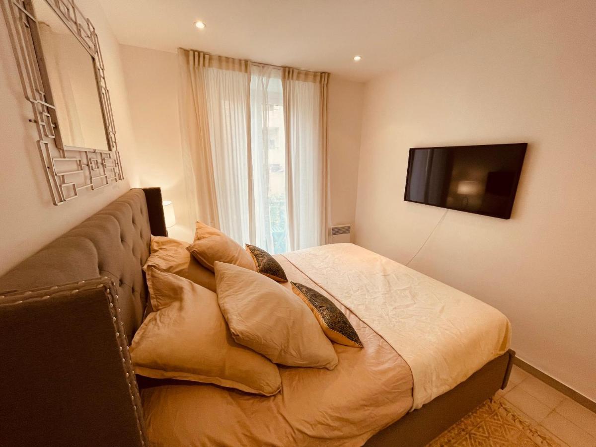 Nice Renting - Paganini - Spacious Apartment - 2 Bedrooms - King Bed - Bathtub - Heart Of Ніцца Екстер'єр фото