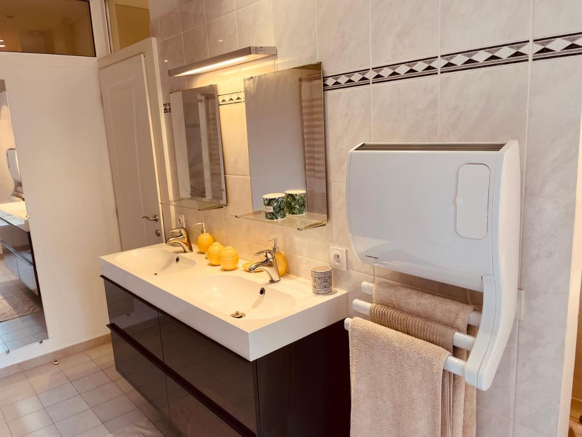 Nice Renting - Paganini - Spacious Apartment - 2 Bedrooms - King Bed - Bathtub - Heart Of Ніцца Екстер'єр фото